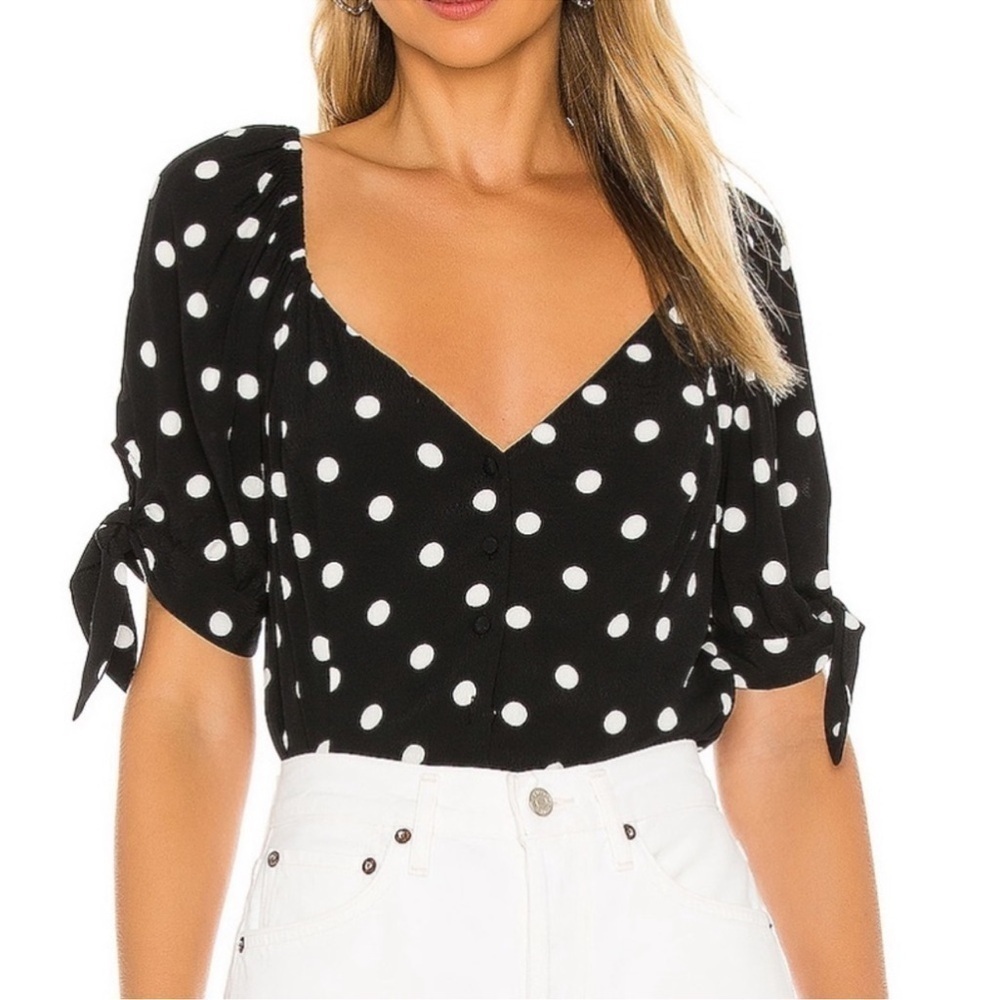 1.STATE Black and White Polka Dot V-Neck Blouse